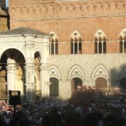 SIENA jako najbardziej SZALONE z miast TOSKANII, Zbigniew Herbert i DOTYKANIE HISTORII w ZWIERCIADLE